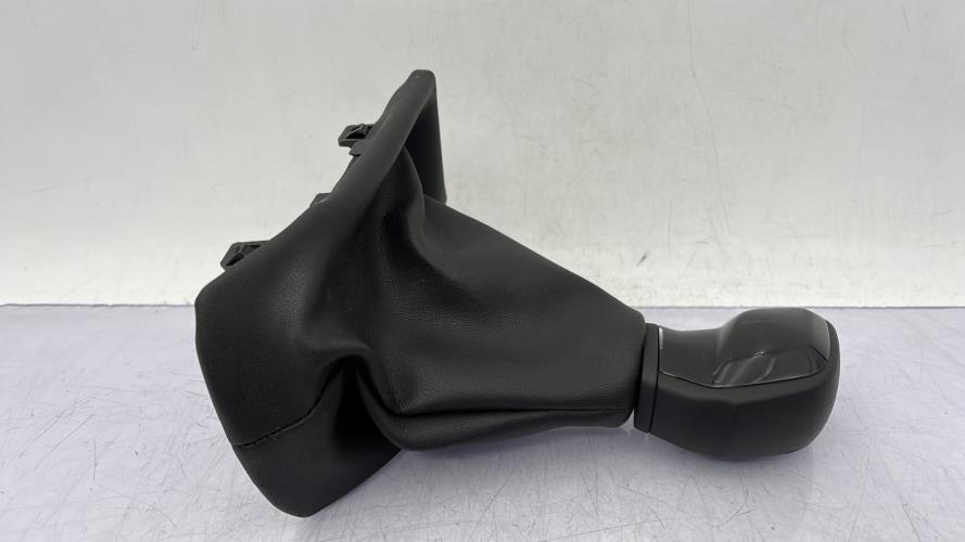 Pommeau de vitesses PEUGEOT 208 1 PHASE 1 Diesel