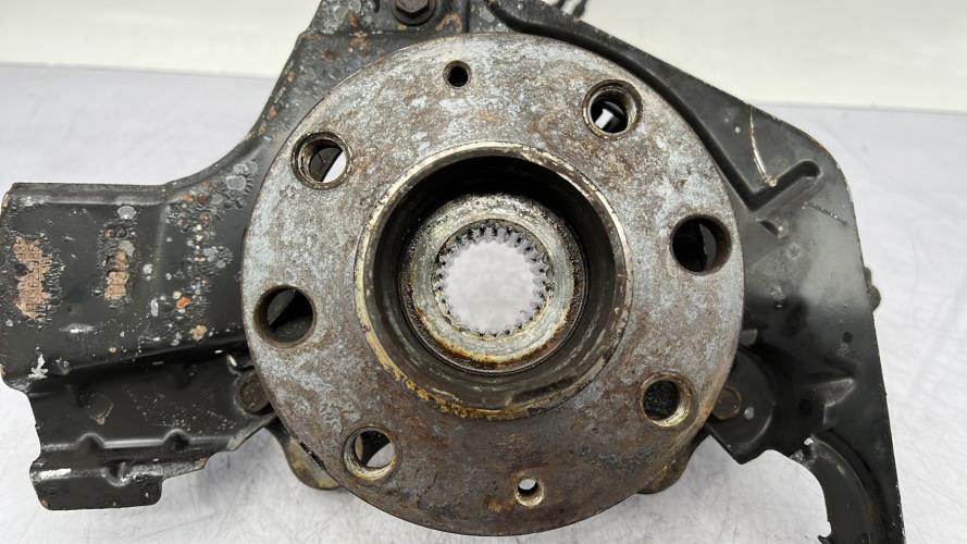 Fusee avant droit OPEL CORSA D PHASE 1 Diesel