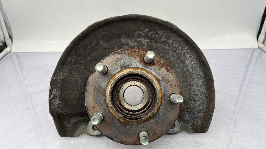 Fusee avant droit MITSUBISHI OUTLANDER 3 PHASE 2 Diesel