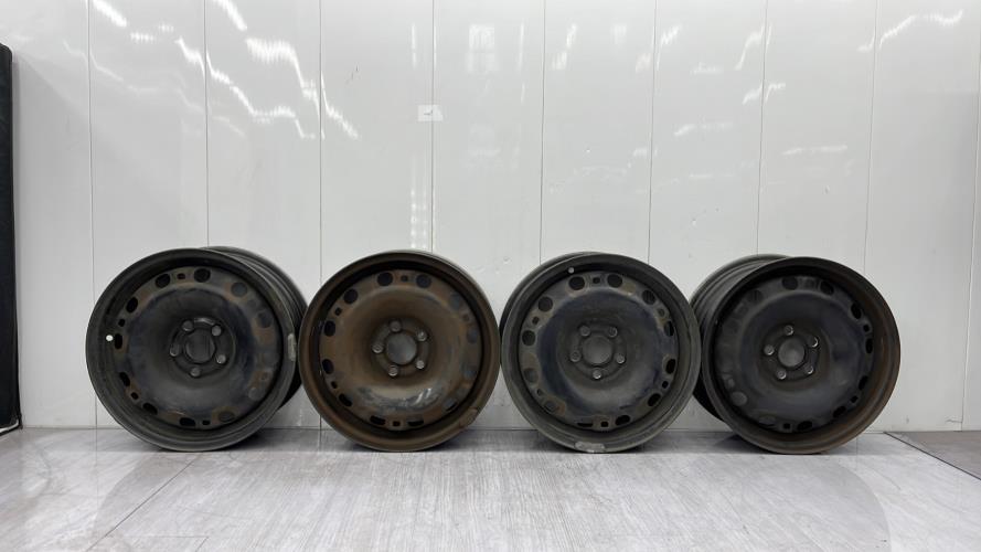 Jeu de 4 jantes  SEAT IBIZA 4 PHASE 1 COUPE Diesel