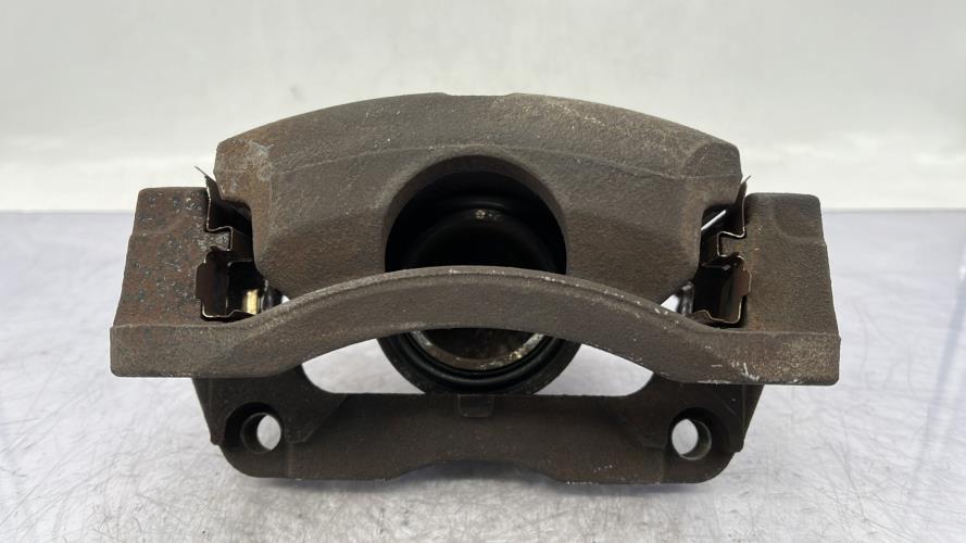 Etrier avant gauche (freinage) NISSAN QASHQAI 1 PHASE 1 Diesel