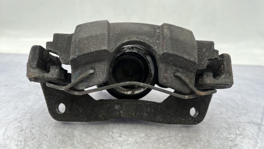 Etrier avant droit (freinage) TOYOTA YARIS 2 PHASE 1 Essence