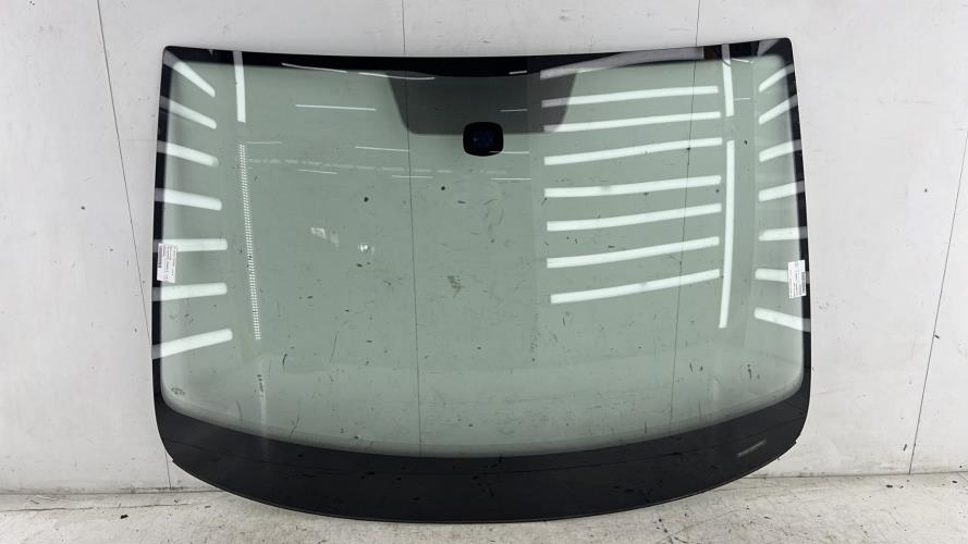 Pare brise VOLKSWAGEN TOURAN 2 Diesel