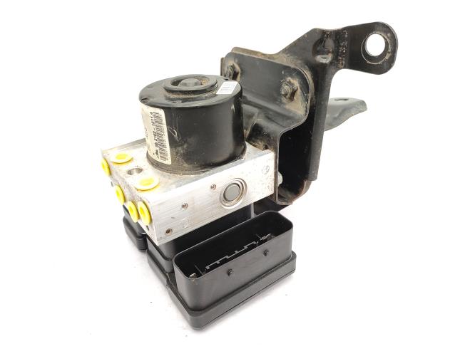 Bloc ABS (freins anti-blocage) TOYOTA YARIS 2 PHASE 1 Diesel