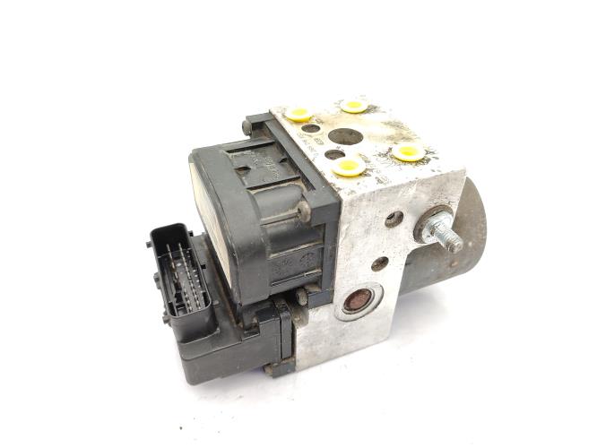 Bloc ABS (freins anti-blocage) TOYOTA COROLLA 10 PHASE 2 Diesel