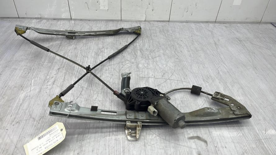 Leve vitre electrique avant droit PEUGEOT 206+ Diesel