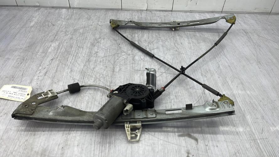 Leve vitre electrique avant gauche PEUGEOT 206+ Diesel