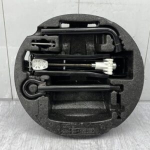 Cric (Ensemble depannage) RENAULT CLIO 3 PHASE 2 Diesel