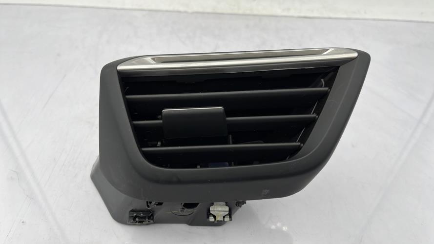Aerateur tableau de bord avant droit PEUGEOT 208 2 PHASE 1 Electricité