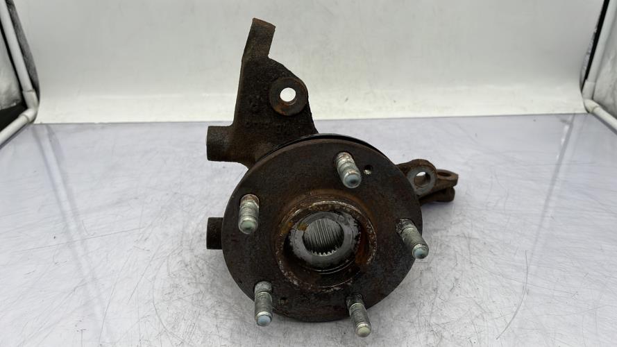 Fusee avant droit KIA CEE-D 1 SPORT WAGON PHASE 2 BREAK Diesel