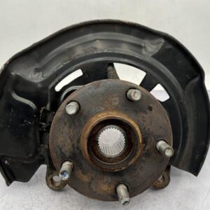 Fusee avant droit TOYOTA RAV4 3 PHASE 1 Diesel