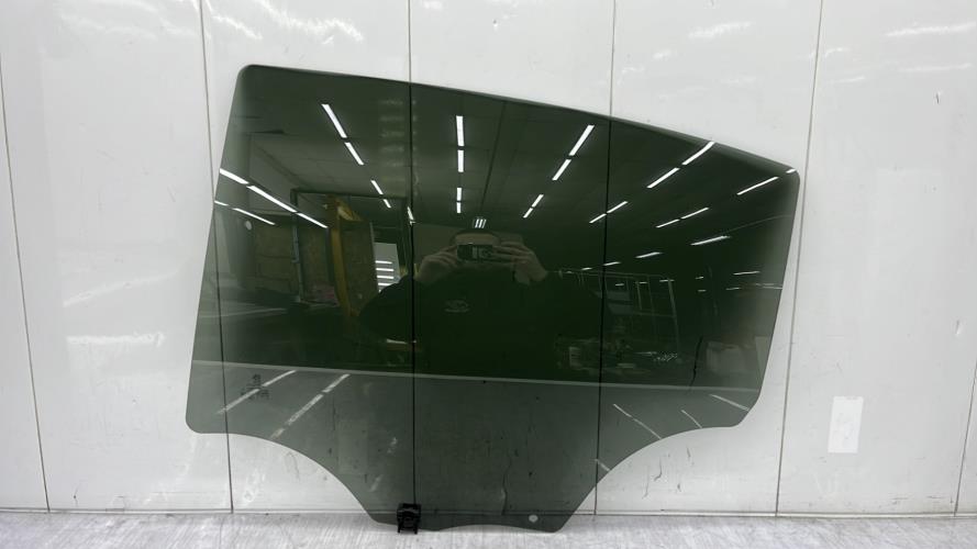 Vitre arriere gauche PEUGEOT 208 1 PHASE 2 Diesel