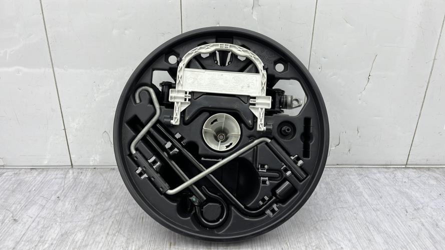 Cric (Ensemble depannage) RENAULT CLIO 2 PHASE 2 Essence