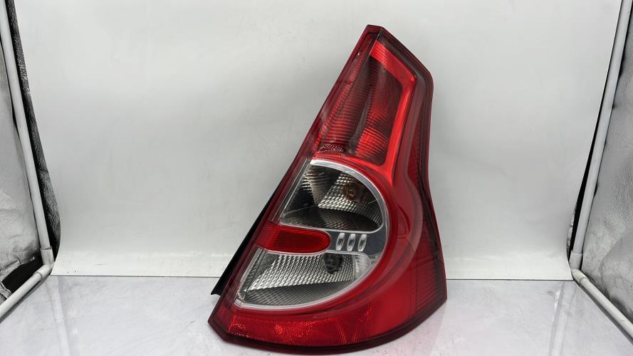 Feu arriere principal droit (feux) DACIA SANDERO 1 Essence/GPL