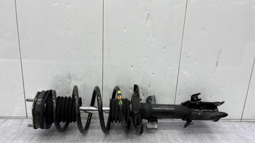 Amortisseur avant droit FORD FIESTA 6 PHASE 2 Essence