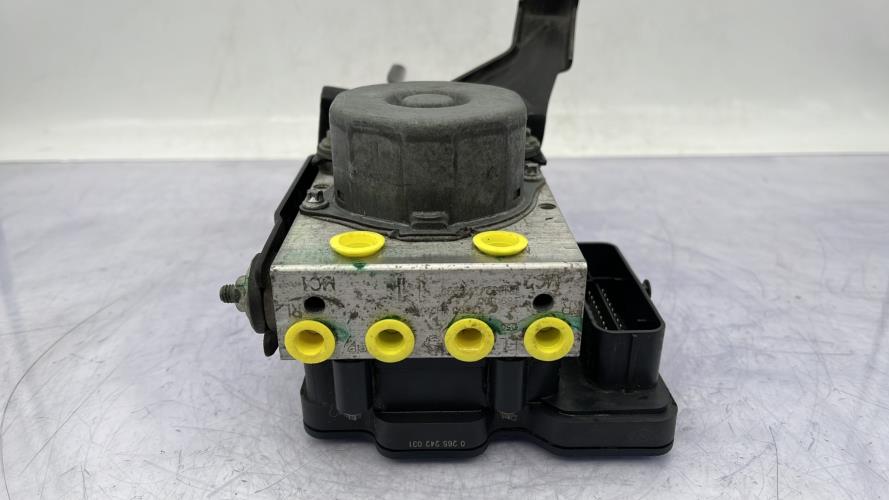Bloc ABS (freins anti-blocage) NISSAN MICRA 4 PHASE 1 Essence