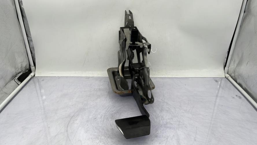 Pedale de frein NISSAN MICRA 4 PHASE 1 Essence