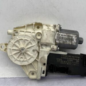 Moteur leve vitre avant gauche PEUGEOT 407 PHASE 1 Diesel