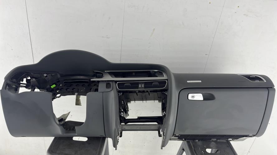 Tableau de bord AUDI A5 1 COUPE PHASE 2 Diesel