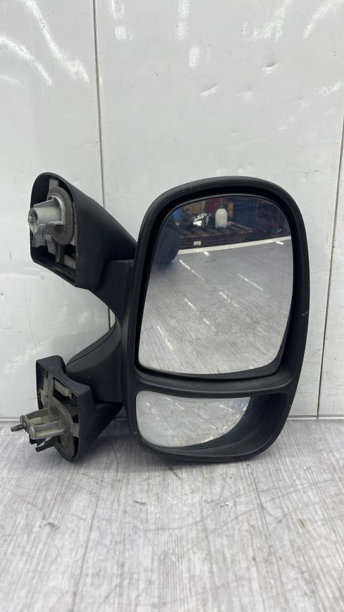 Retroviseur droit RENAULT TRAFIC 2 PHASE 2 Diesel