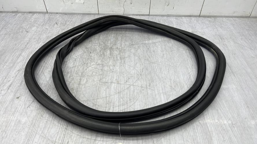 Joint de porte avant gauche VOLKSWAGEN POLO 6 PHASE 1 Diesel