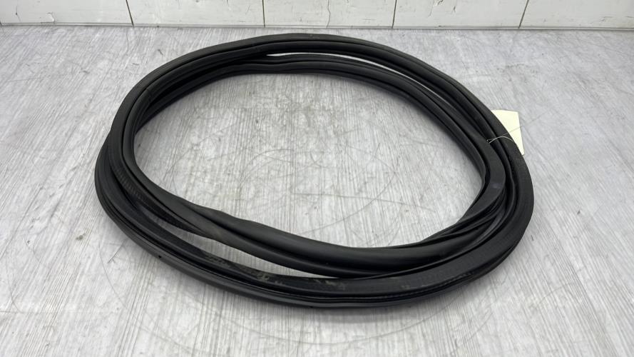 Joint de porte arriere gauche VOLKSWAGEN POLO 6 PHASE 1 Diesel