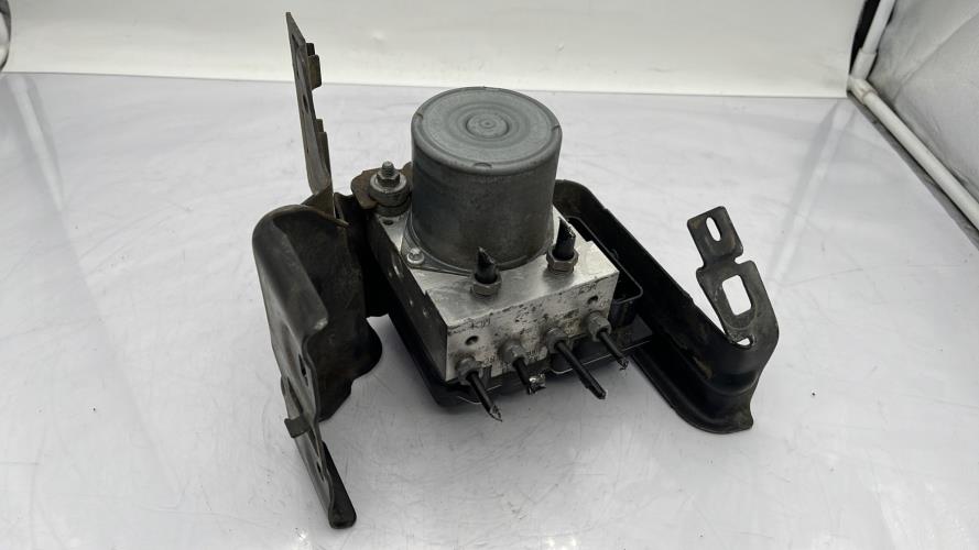 Bloc ABS (freins anti-blocage) CITROEN C4 2 PHASE 1 Essence