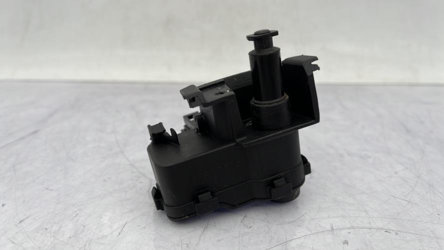 Actionneur verrou trappe d'essence AUDI Q5 1 PHASE 1 Diesel