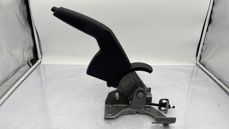 Levier frein à main DACIA SANDERO 3