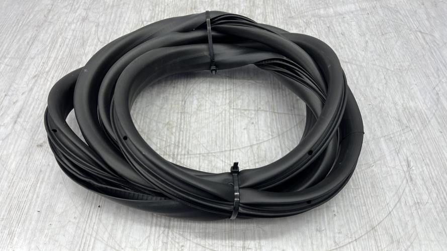 Joint de porte avant gauche DACIA SANDERO 3