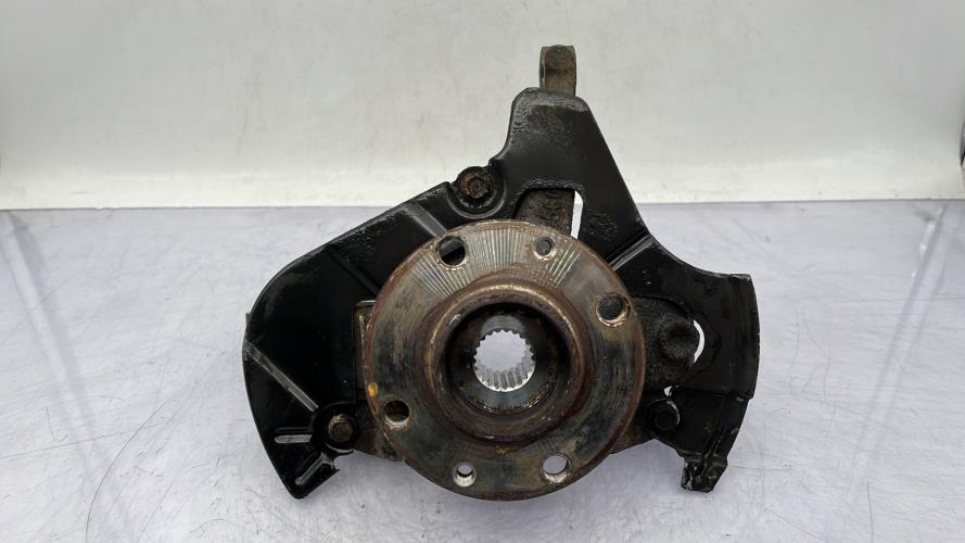 Fusee avant gauche FORD KA 2 PHASE 2 Essence