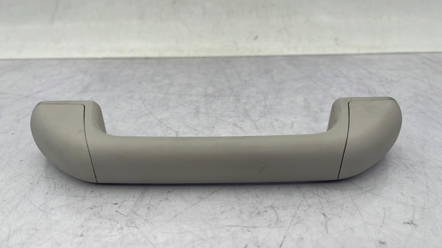 Poignee de maintien arriere droit DACIA SANDERO 3