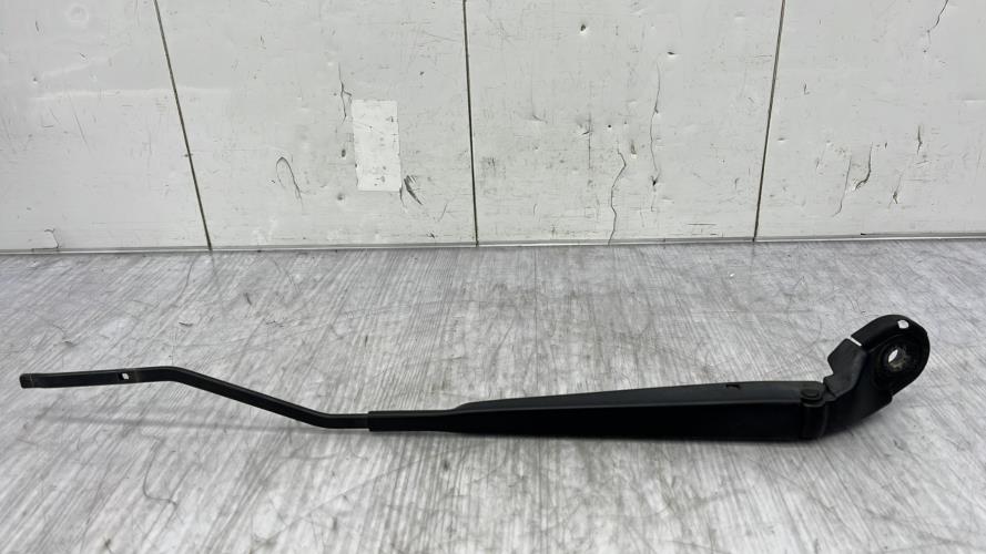 Bras essuie glace avant gauche CITROEN C4 CACTUS Diesel