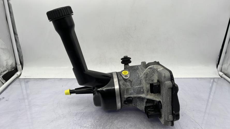 Pompe de direction PEUGEOT 308 1 SW PHASE 1 BREAK Diesel