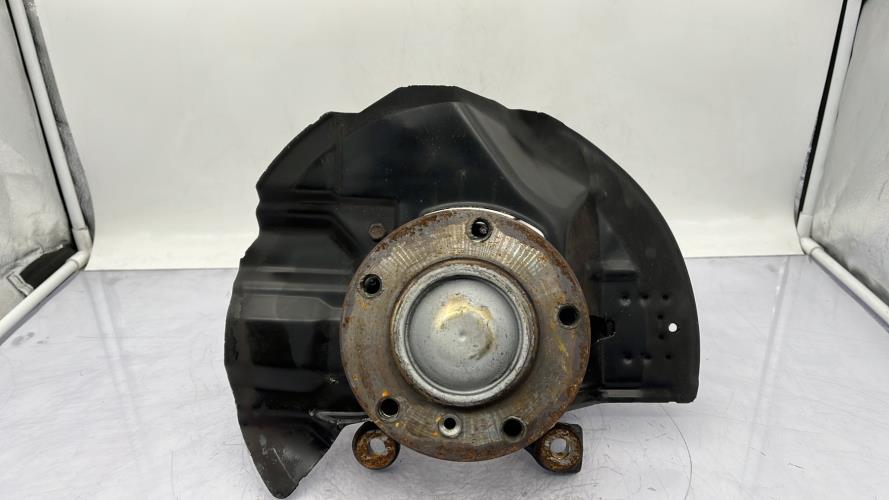 Fusee avant gauche BMW SERIE 3 E46 PHASE 2 Diesel