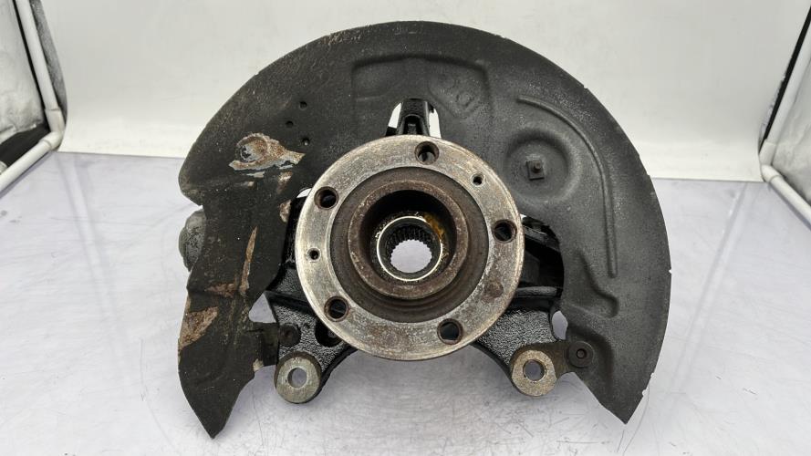 Fusee avant droit PEUGEOT 508 2 PHASE 1 Diesel