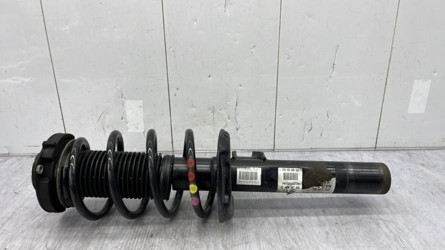 Amortisseur avant droit VOLKSWAGEN TOURAN 2 Diesel