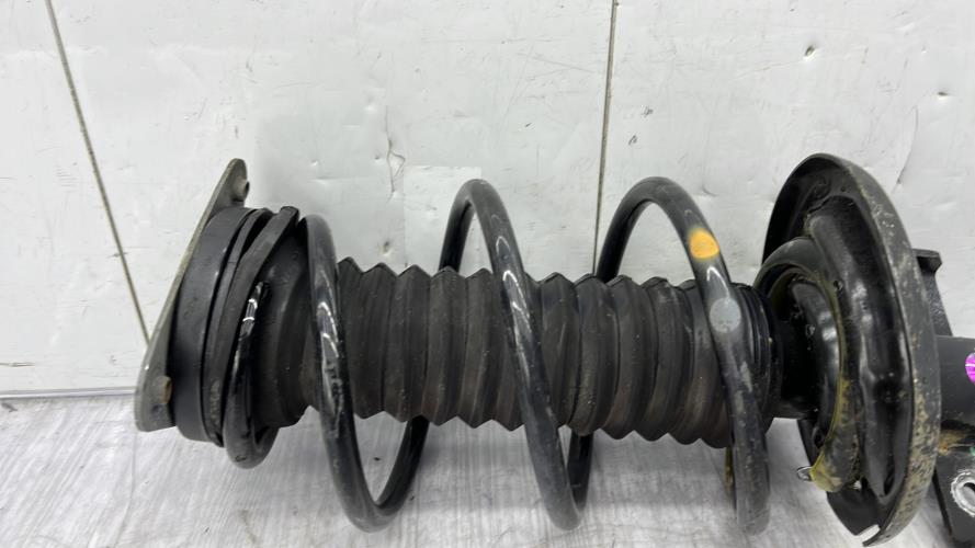 Amortisseur avant droit RENAULT CLIO 4 PHASE 2 Essence