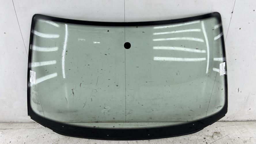 Pare brise VOLKSWAGEN POLO 3 PHASE 1 Diesel