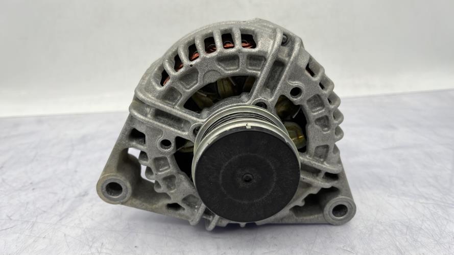 Alternateur OPEL MERIVA B PHASE 2 Essence