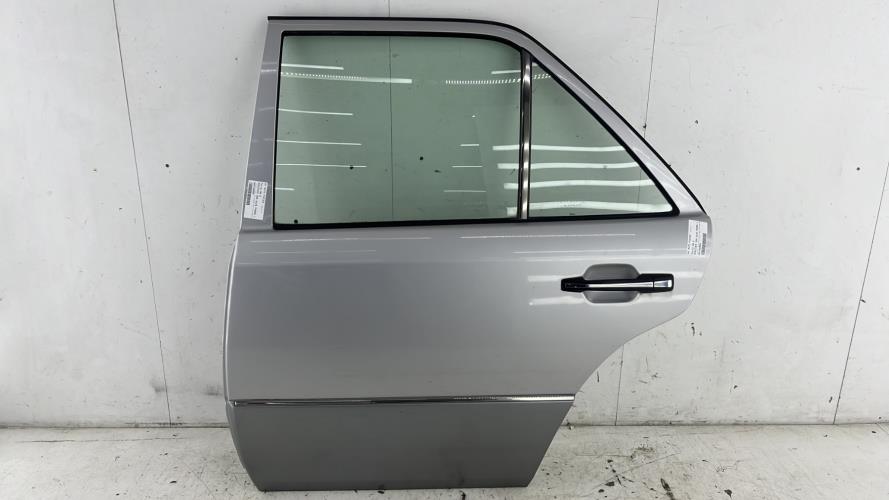 Porte arriere gauche MERCEDES 300 W124 PHASE 1 Essence