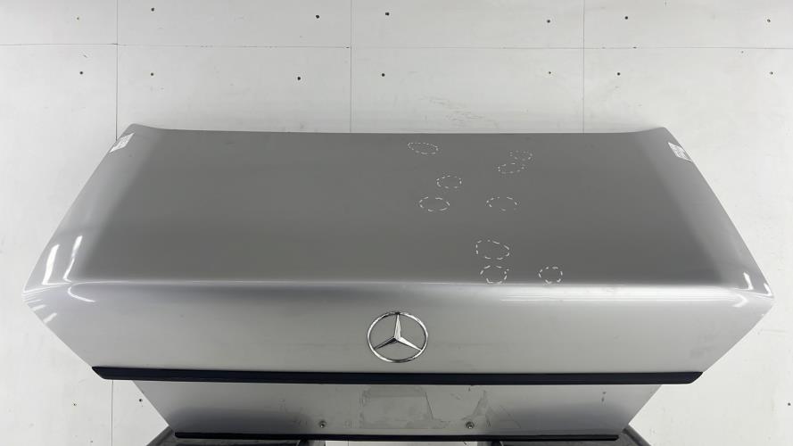 Malle/Hayon arriere MERCEDES 300 W124 PHASE 1 Essence