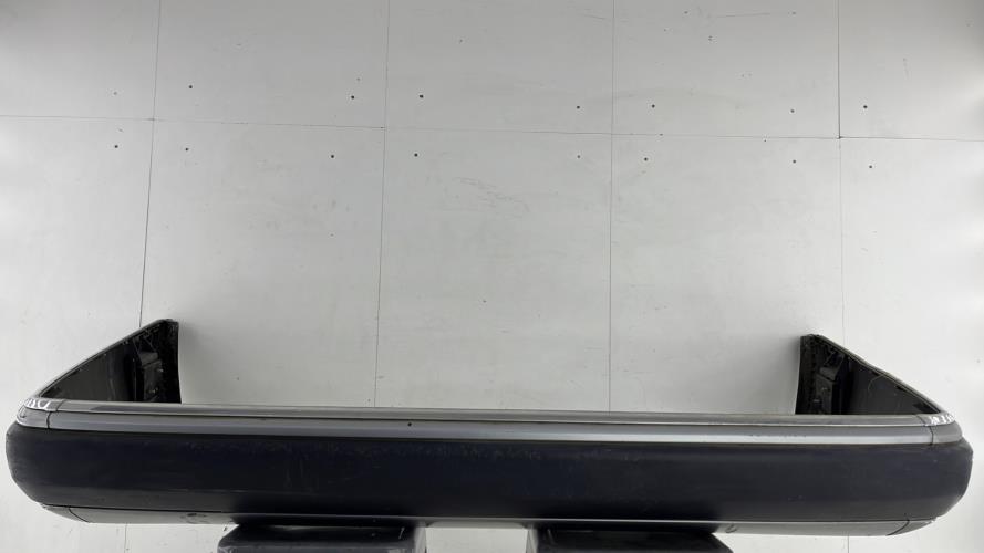 Pare choc arriere MERCEDES 300 W124 PHASE 1 Essence