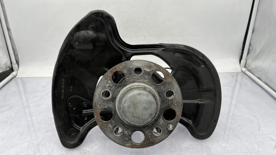 Fusee avant gauche MERCEDES CLASSE C 204 PHASE 2 BREAK Diesel