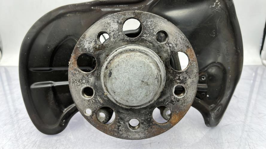 Fusee avant droit MERCEDES CLASSE C 204 PHASE 2 BREAK Diesel