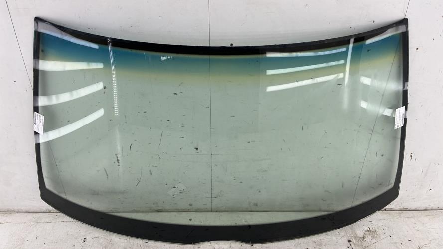 Pare brise MERCEDES 300 W124 PHASE 1 Essence