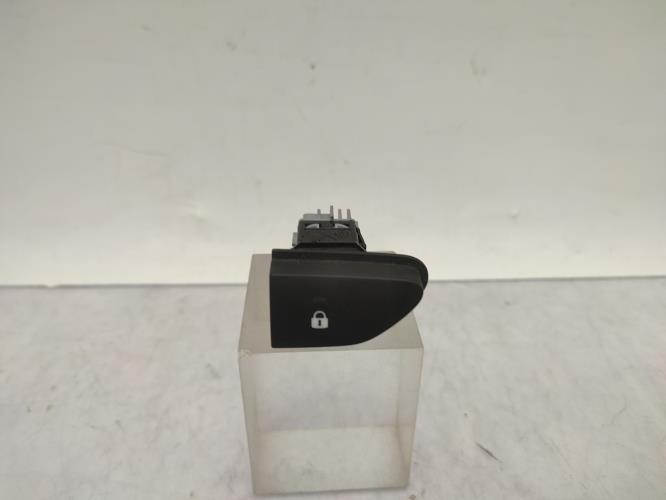 Commande de fermeture centralisee DACIA DUSTER 1 PHASE 2 Diesel