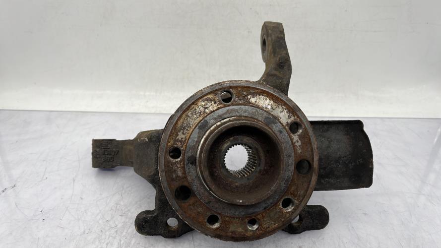 Fusee avant gauche OPEL ZAFIRA B PHASE 1 Diesel