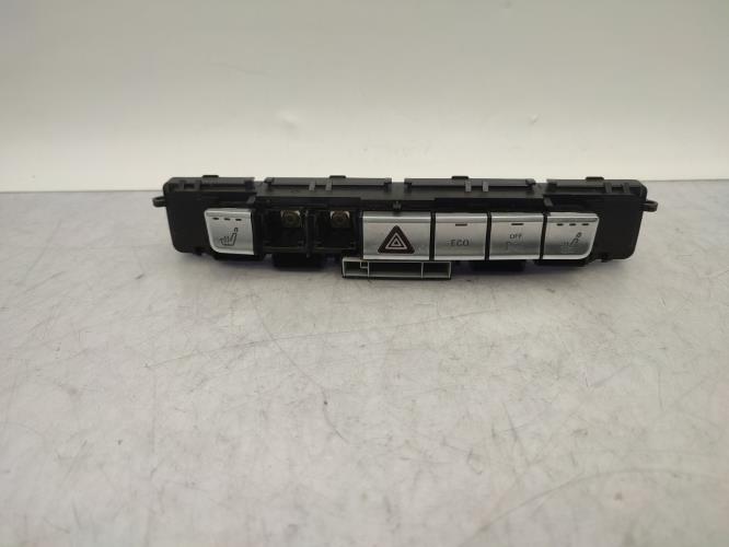 Bouton de warning MERCEDES CLASSE C 204 PHASE 2 BREAK Diesel