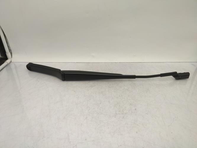 Bras essuie glace avant gauche VOLKSWAGEN POLO 5 PHASE 2 Essence
